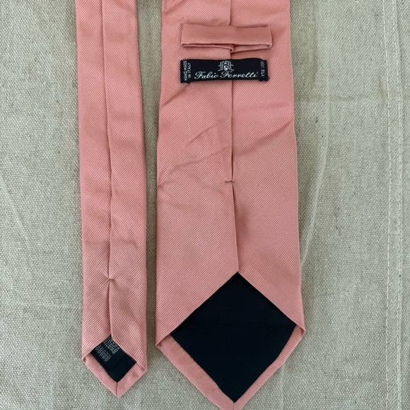 Vintage Fabio Ferretti Pink 100% Silk Made in Italy Necktie - Picture 3 of 5